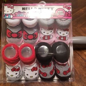 Hello Kitty infant booties